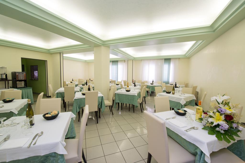 Albergo Arcobaleno Sottomarina Dış mekan fotoğraf