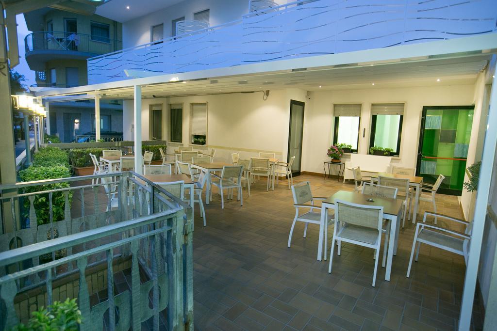 Albergo Arcobaleno Sottomarina Dış mekan fotoğraf